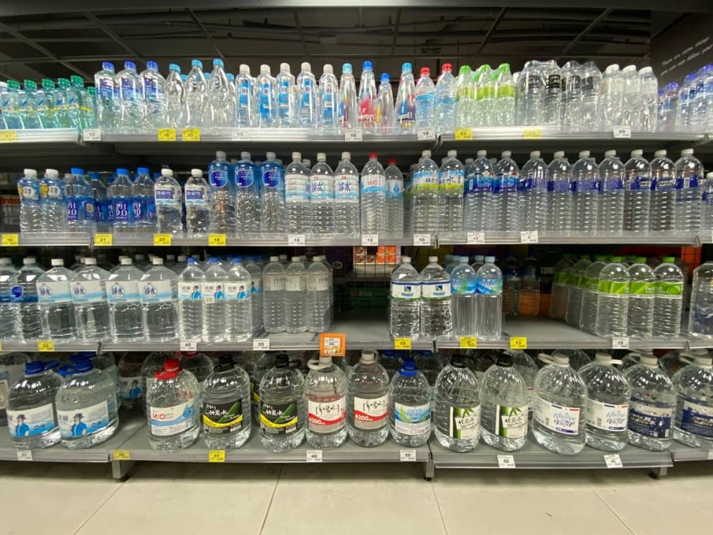 罐頭、泡麵都不是冠軍!颱風天必買物資Top10,第1名烹調方便、飽足感強 罐頭、泡麵都不是冠軍!颱風天必買物資Top10,第1名烹調方便、飽足感強