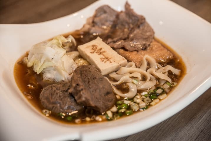 5家最狂創意牛肉麵! 一碗賣一萬元憑什麼? 5家最狂創意牛肉麵! 一碗賣一萬元憑什麼?