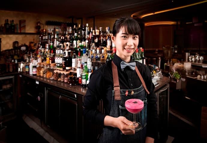 女調酒師好帥氣-少女調酒師Rita的奇幻童話!