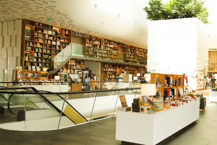 泰國網美新寵 曼谷版蔦屋書店
