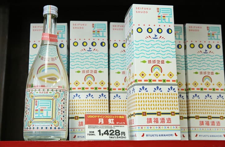 這些沖繩伴手禮錯過班機也要買 月虹泡盛.jpg