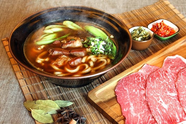 搶搭和牛風潮 580元和牛牛肉麵奢華登場