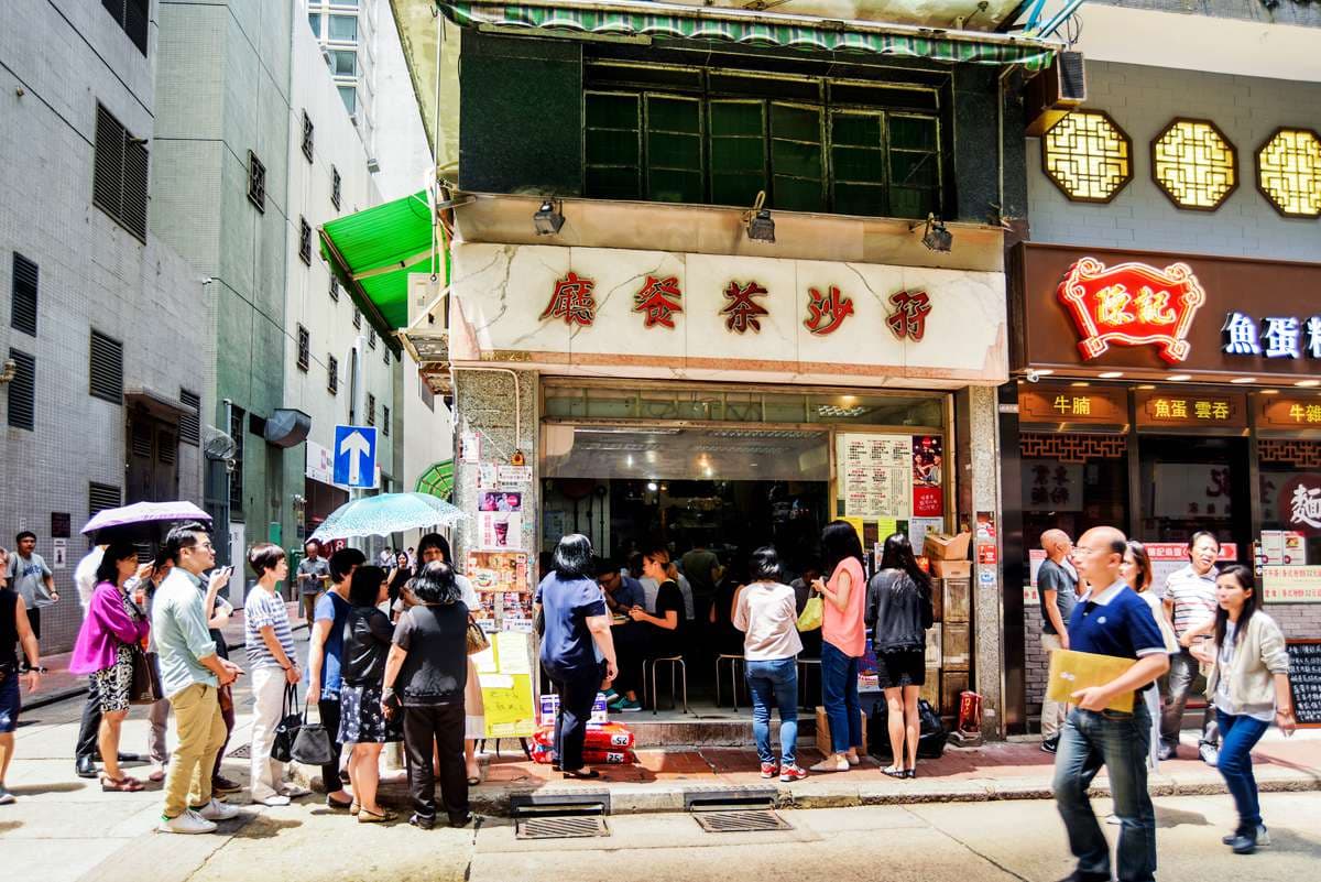 香港人推薦小吃 三顆蛋黃拌飯也太好吃了吧! 香港人推薦小吃 三顆蛋黃拌飯也太好吃了吧!