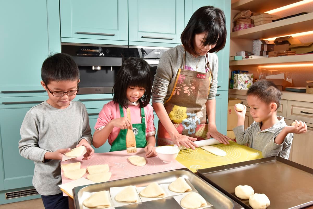 食尚FUN廚房/親子一起做刈包 尾牙也能自己辦! 食尚FUN廚房/親子一起做刈包 尾牙也能自己辦!