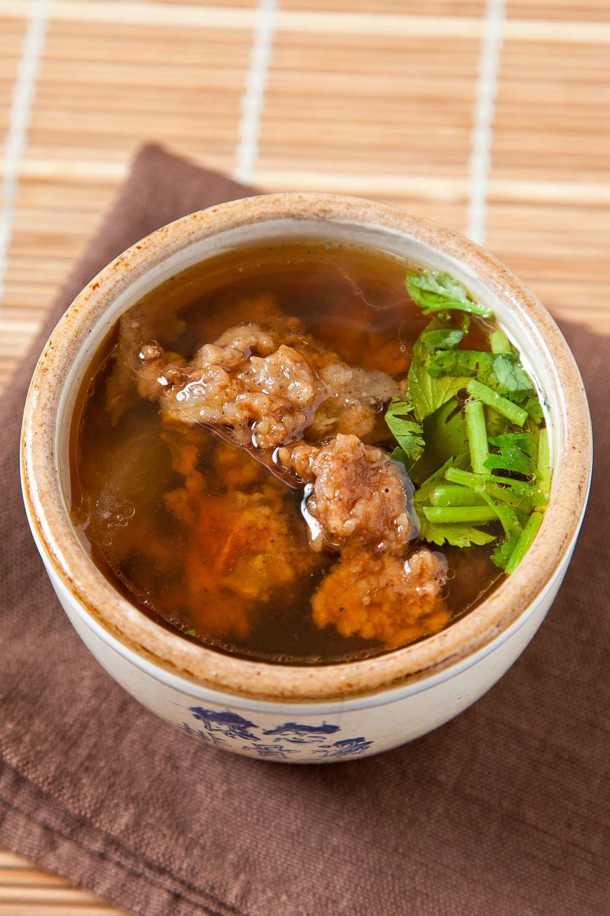 《古早味小吃》滲透到湯裡的香醇 全台10家超濃郁排骨酥湯 《古早味小吃》滲透到湯裡的香醇 全台10家超濃郁排骨酥湯
