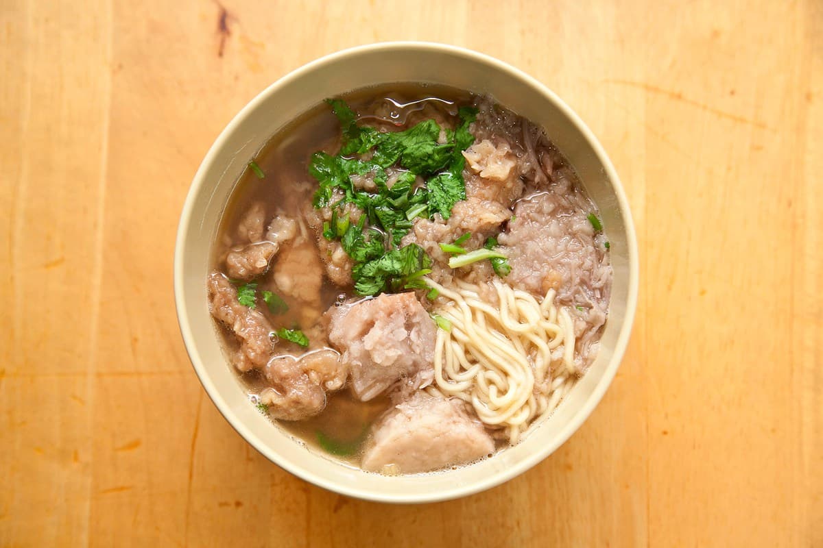 《古早味小吃》滲透到湯裡的香醇 全台10家超濃郁排骨酥湯 《古早味小吃》滲透到湯裡的香醇 全台10家超濃郁排骨酥湯