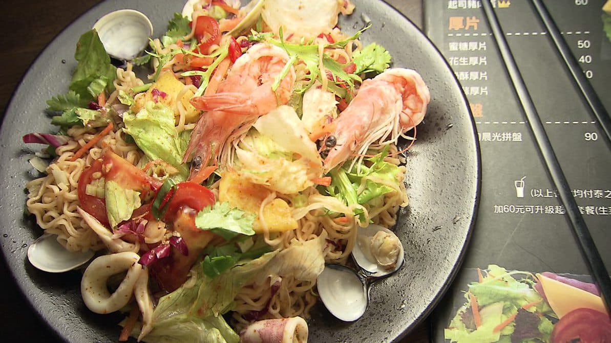 早餐就能吃泰式!三明治竟然有大隻龍蝦 早餐就能吃泰式!三明治竟然有大隻龍蝦