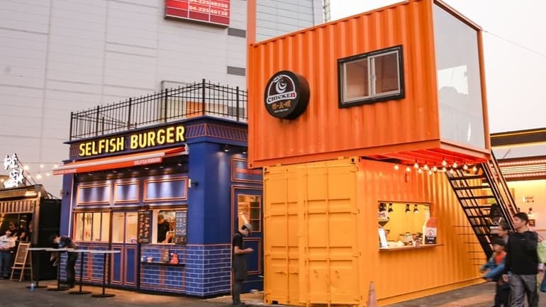 【新景點】貨櫃市集愈玩愈大!30多個貨櫃屋打造市區樂園