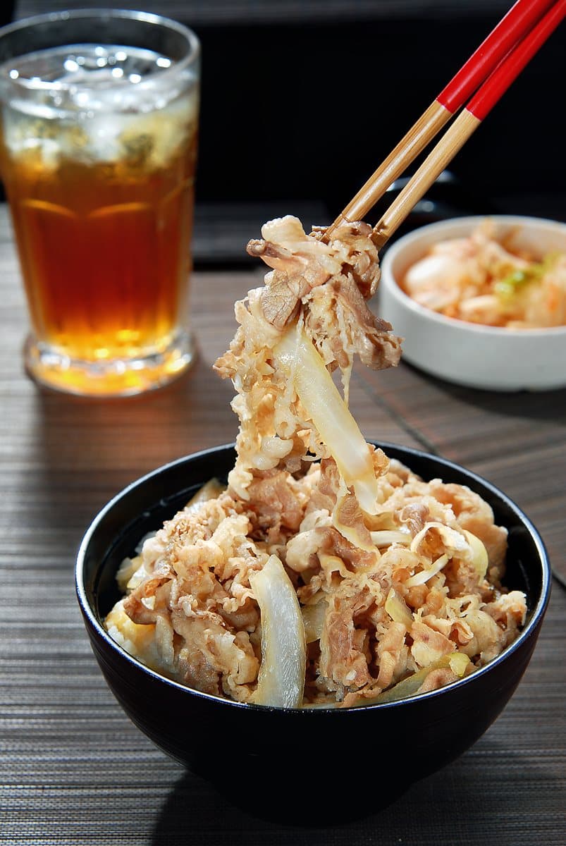 今天買一送一!日本百年丼飯新開店 推限時優惠 今天買一送一!日本百年丼飯新開店 推限時優惠