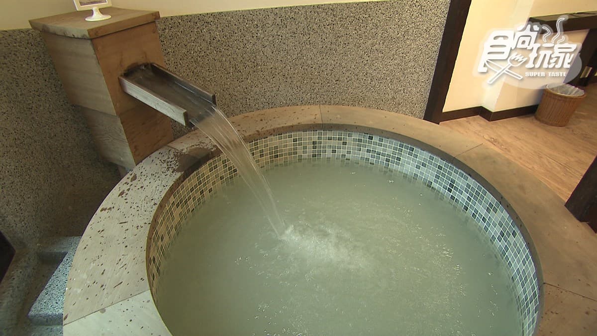 這家溫泉好放鬆~文青書牆、私祕湯屋、海鮮義菜 這家溫泉好放鬆~文青書牆、私祕湯屋、海鮮義菜