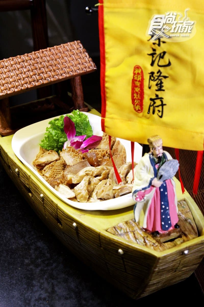 【新開店】上菜像看秀 「龍頭」火鍋吃道地重慶味兒 【新開店】上菜像看秀 「龍頭」火鍋吃道地重慶味兒