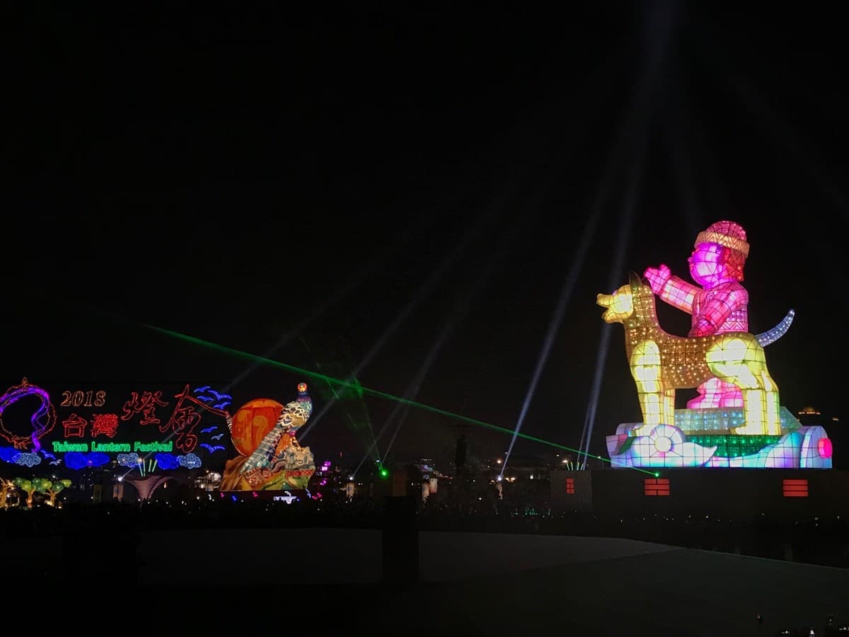 元宵節衝這裡!全台燈會小吃地圖 元宵節衝這裡!全台燈會小吃地圖