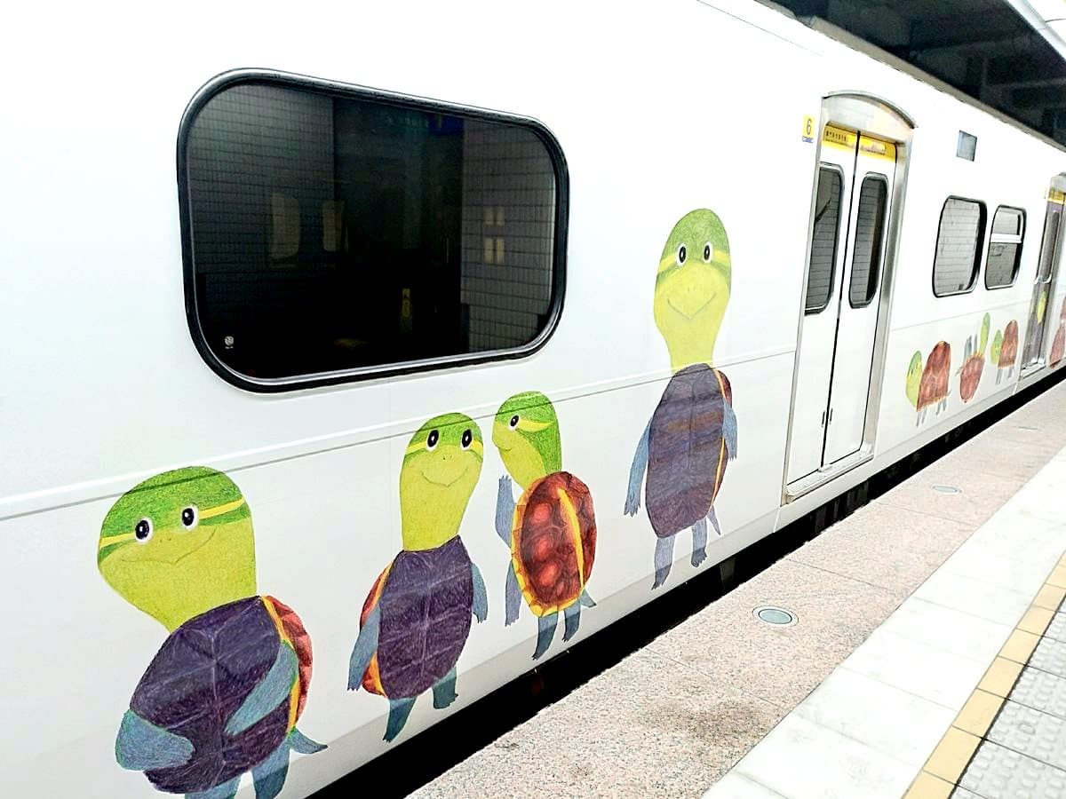 超萌生態列車 8大彩繪動物任你拍 超萌生態列車 8大彩繪動物任你拍