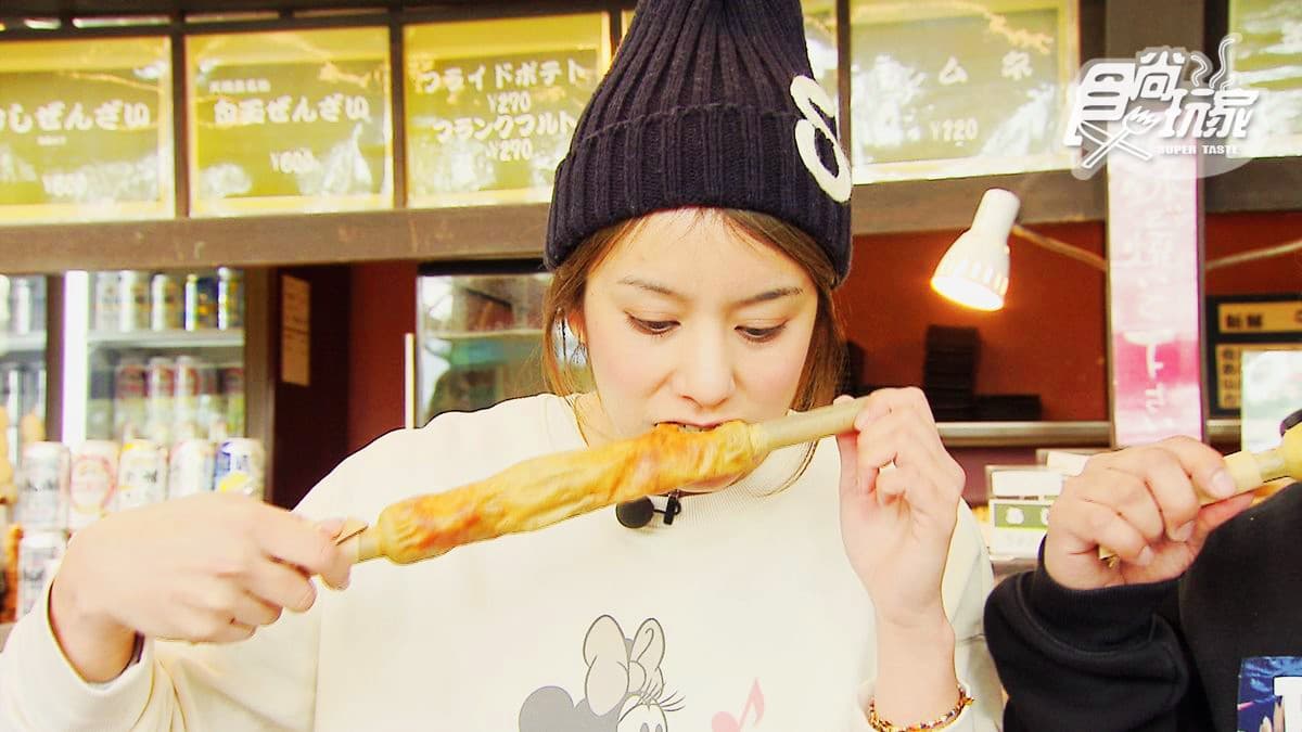 30公分長的大黑輪 你猜莎莎吃了怎麼說?