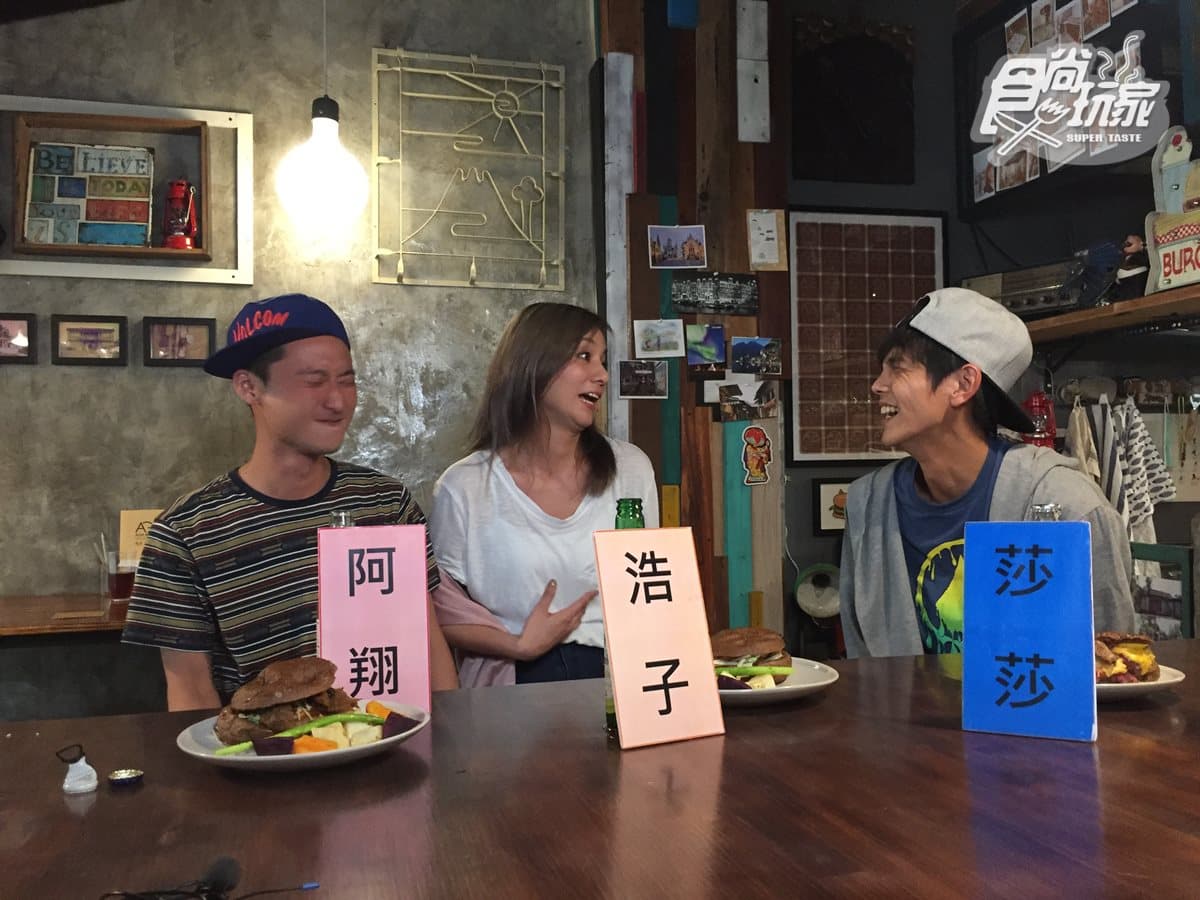 睽違6年! 食尚玩家三巨頭合體 回母校、穿古裝 玩翻彰化 睽違6年! 食尚玩家三巨頭合體 回母校、穿古裝 玩翻彰化