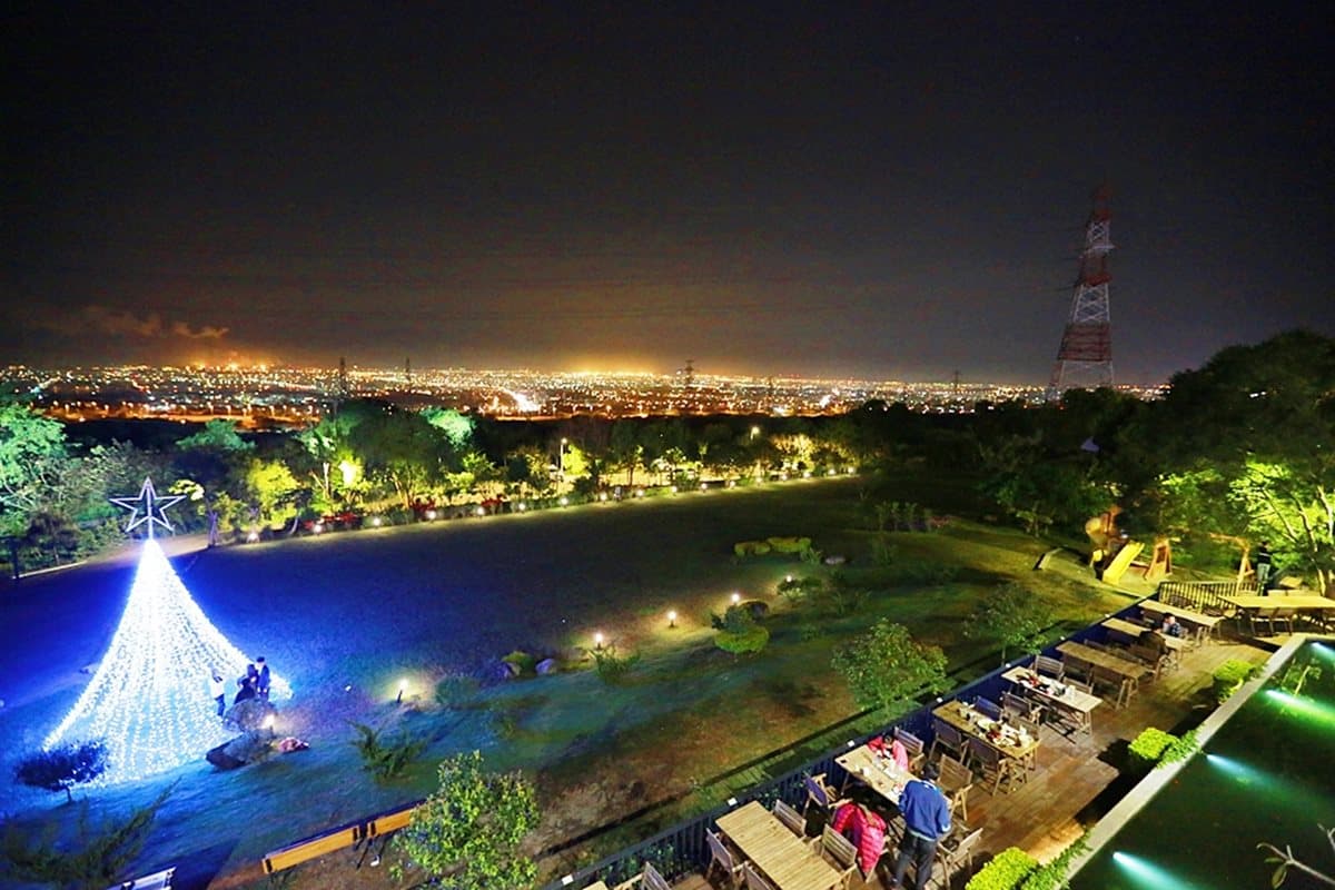 情人節愈夜愈美麗!台中最佳賞夜景6熱點,還能拍龍貓造景、紙造大彎月 情人節愈夜愈美麗!台中最佳賞夜景6熱點,還能拍龍貓造景、紙造大彎月