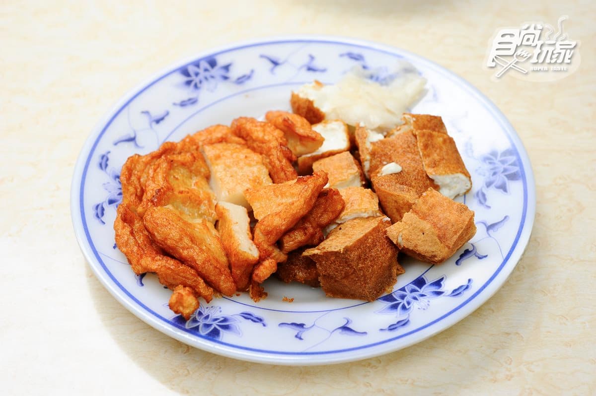 4家老台北人最愛早餐:炭火米粉湯、鐵板魩仔魚炒飯、生米熬鹹粥、台北最老切仔麵 4家老台北人最愛早餐:炭火米粉湯、鐵板魩仔魚炒飯、生米熬鹹粥、台北最老切仔麵