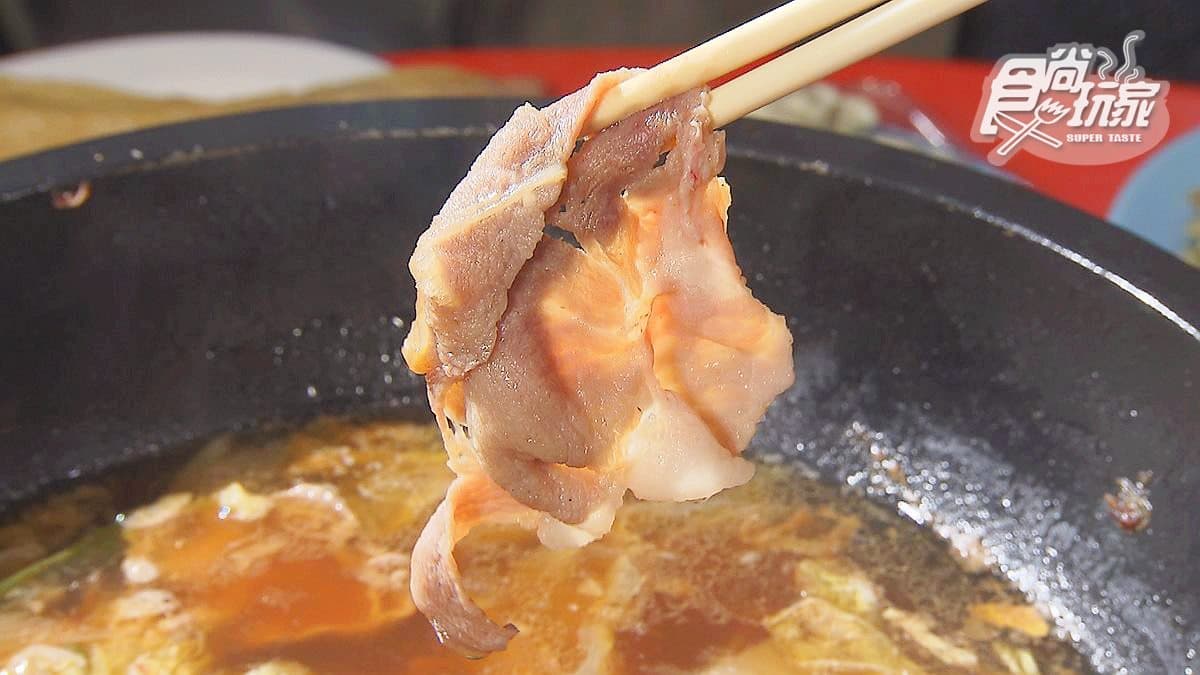 噴香石頭火鍋!麻油爆炒+獨特湯頭,台中人一吃上癮 噴香石頭火鍋!麻油爆炒+獨特湯頭,台中人一吃上癮