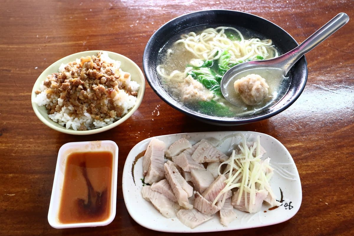 遛男友行程我備好了!宜蘭文青逛老屋集市、百年古巷、嘗蛤蠣羊肉湯 遛男友行程我備好了!宜蘭文青逛老屋集市、百年古巷、嘗蛤蠣羊肉湯