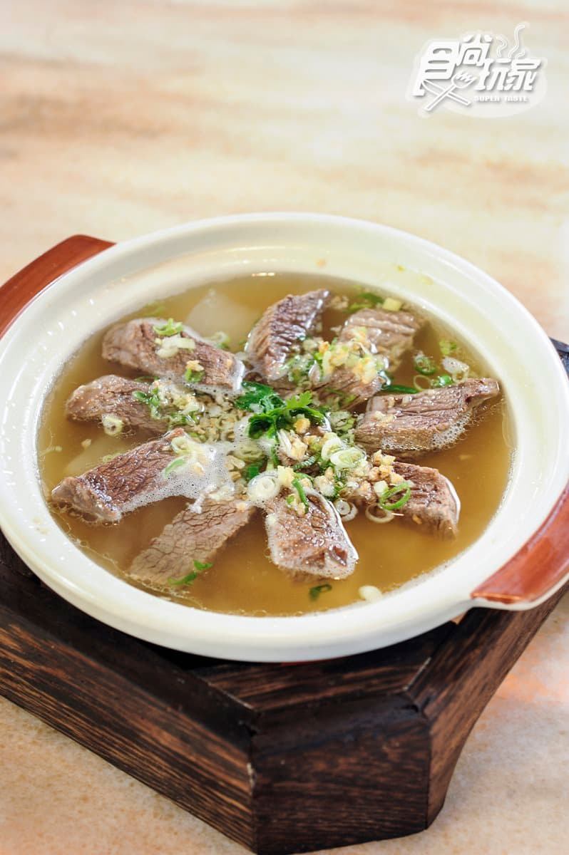 聚餐首選!北中南5家創意菜餐廳→第1家必點「天鵝酥餅」「刺蝟奶皇包」 聚餐首選!北中南5家創意菜餐廳→第1家必點「天鵝酥餅」「刺蝟奶皇包」