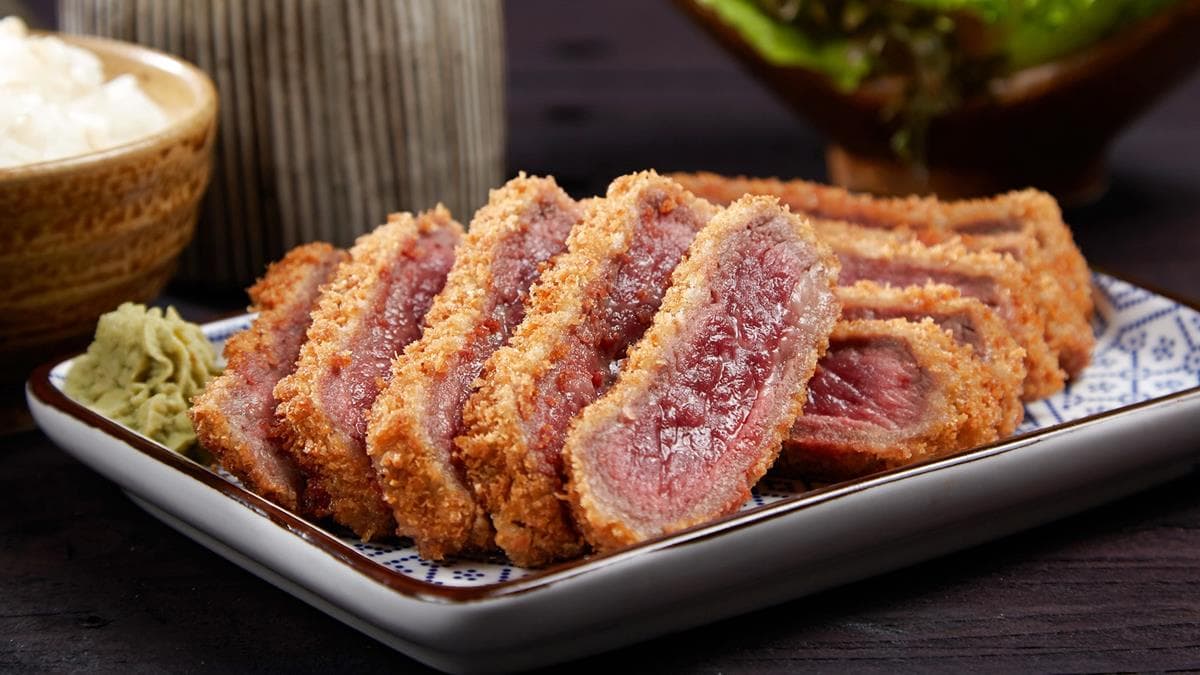 台南饕客有福!「炸牛排專賣店」新開張,首日菲力半價優惠!