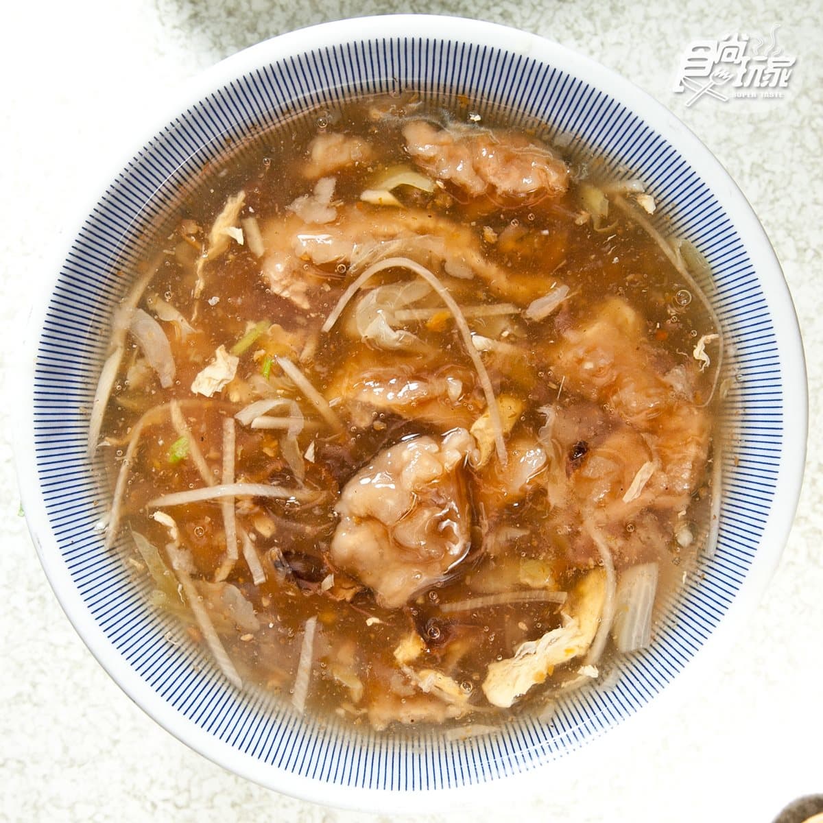 高雄「忠孝夜市」內行人吃這3家:現烤燒肉飯、50年筒仔米糕、鐵箱燜玉米 高雄「忠孝夜市」內行人吃這3家:現烤燒肉飯、50年筒仔米糕、鐵箱燜玉米