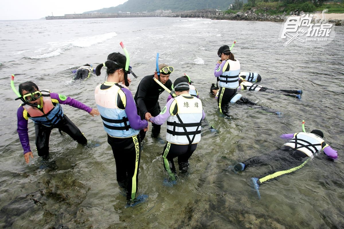 綠島消暑8提案:浮潛找「尼莫」、爬小長城看睡美人、吃海草冰+海草麻糬 綠島消暑8提案:浮潛找「尼莫」、爬小長城看睡美人、吃海草冰+海草麻糬