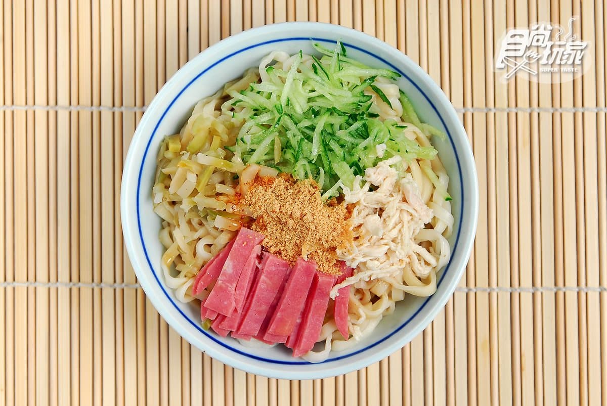 澎湖「早餐街」超人氣這4家:日本節目搶拍牛雜湯、部落客大推抄手、現炸土魠魚羹 澎湖「早餐街」超人氣這4家:日本節目搶拍牛雜湯、部落客大推抄手、現炸土魠魚羹