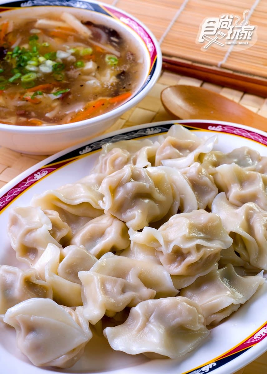 台中這市場隱藏9家「職人小吃」:烘蛋版蚵仔煎、鵝肉界的菲力牛排、金牌滷鴨飯 台中這市場隱藏9家「職人小吃」:烘蛋版蚵仔煎、鵝肉界的菲力牛排、金牌滷鴨飯