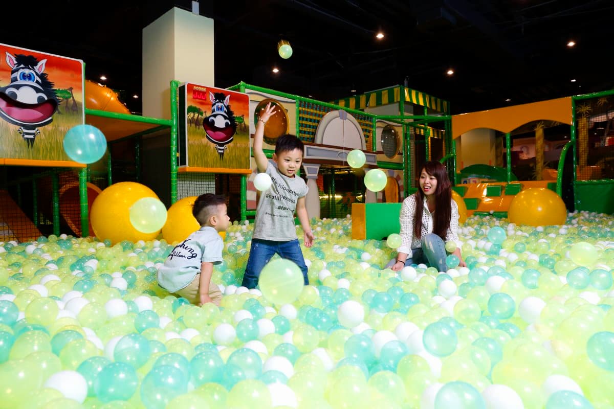 民宿就是遊樂園!全台最強10間親子旅宿:巨型扭蛋機、透明溜滑梯、躲貓貓迷宮、3D海景主題房、人體滾大球 民宿就是遊樂園!全台最強10間親子旅宿:巨型扭蛋機、透明溜滑梯、躲貓貓迷宮、3D海景主題房、人體滾大球