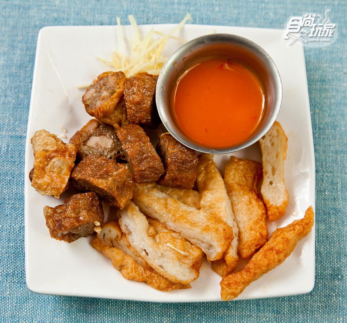 原來基隆人早餐都吃這些!先煎後烤蔥油餅、檜木桶蒸大腸圈、鹹粥配雞捲 原來基隆人早餐都吃這些!先煎後烤蔥油餅、檜木桶蒸大腸圈、鹹粥配雞捲