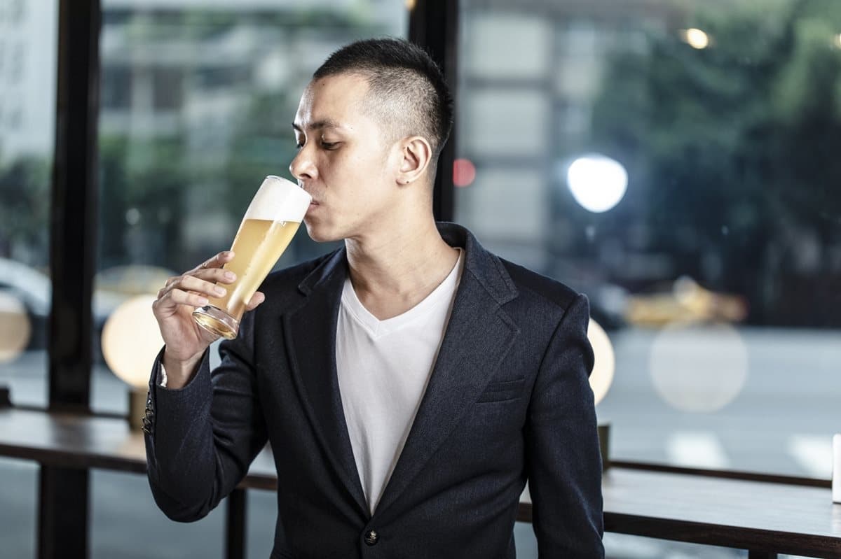 瘋世足選這裡!金色三麥無限暢飲看球賽,抽43吋大電視 瘋世足選這裡!金色三麥無限暢飲看球賽,抽43吋大電視