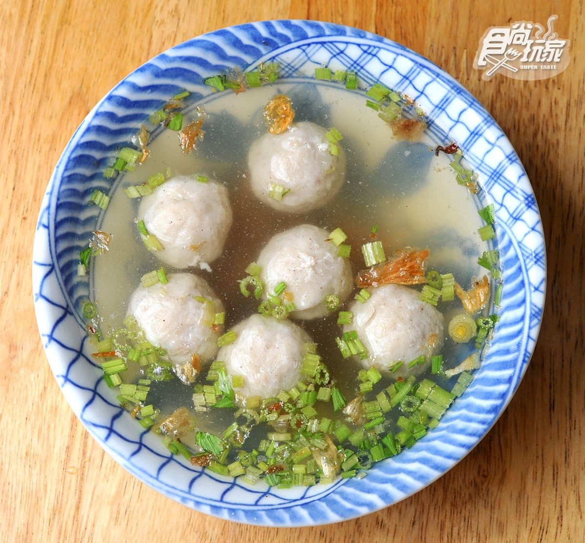 曝光了!宜蘭2處祕境中的祕境:七彩玻璃石沙灘、新月形湛藍海灣 曝光了!宜蘭2處祕境中的祕境:七彩玻璃石沙灘、新月形湛藍海灣