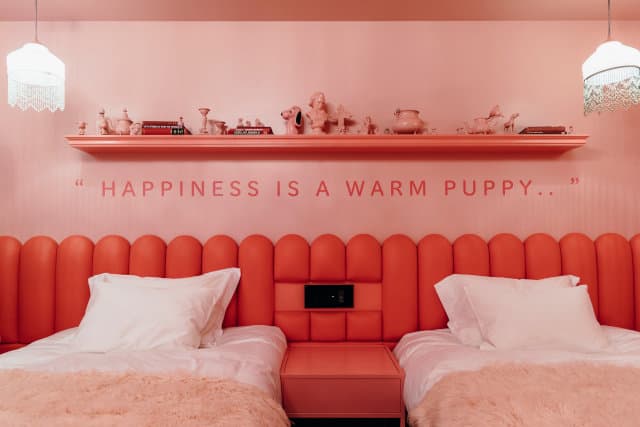 呼叫史努比粉!全球首家史努比主題飯店「PEANUTS HOTEL」,必住夢幻粉紅房! 呼叫史努比粉!全球首家史努比主題飯店「PEANUTS HOTEL」,必住夢幻粉紅房!