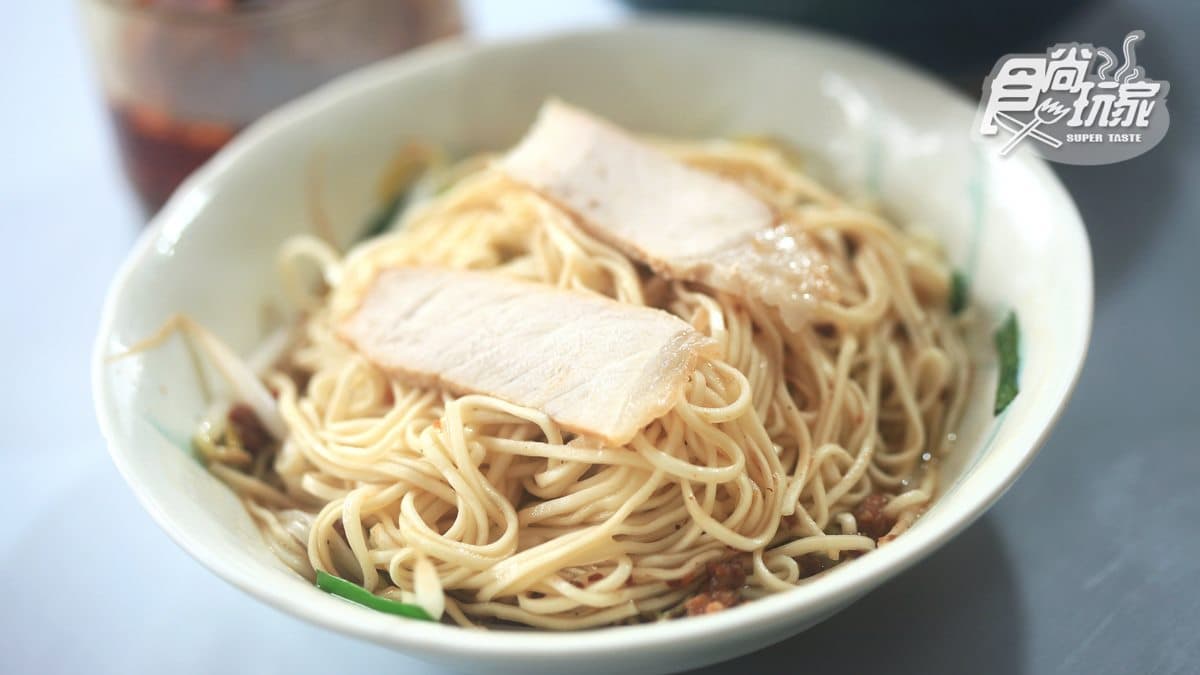 吃不到捶心肝!招牌乾麵、甘蔗燻雞 每天一開店就秒殺的崛江美食
