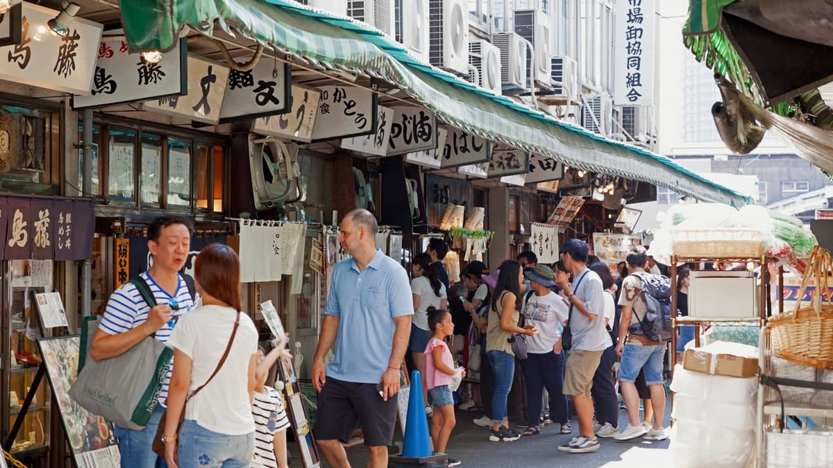以後吃不到了!美食家點名搶吃築地市場這3家:全世界最棒的早餐店、用料大方天婦羅、日式老咖啡館