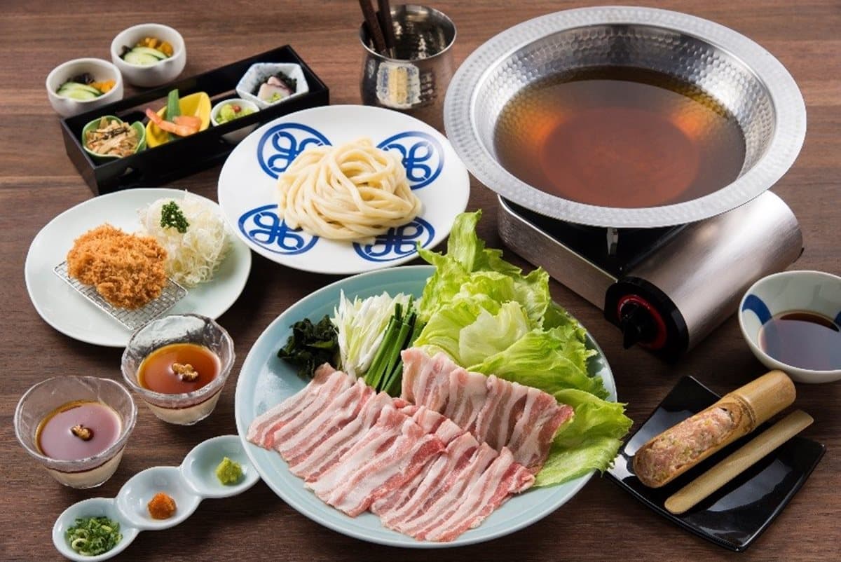 【新開店】東京50年豬排店推出「台灣牧場豬排」,每頭豬只選「1%腰內肉」超誘人 【新開店】東京50年豬排店推出「台灣牧場豬排」,每頭豬只選「1%腰內肉」超誘人