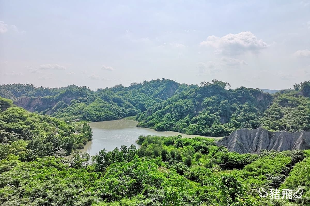 台南還有「小祕境」?貓咪階梯、夢幻湖 、彩繪村!玩「龍崎」必看5亮點 台南還有「小祕境」?貓咪階梯、夢幻湖 、彩繪村!玩「龍崎」必看5亮點