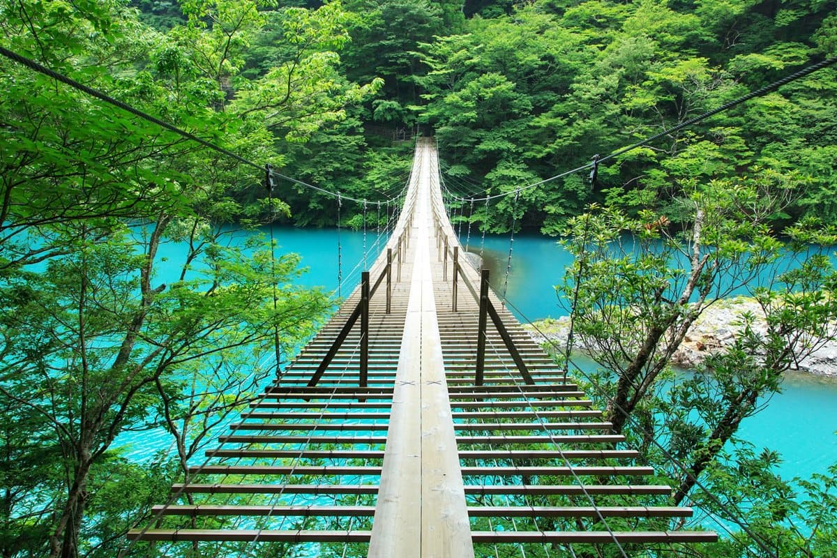 七夕告白放大絕!日本人求愛為何都要「走吊橋」?調查指出「撩妹率」最高這6座吊橋 七夕告白放大絕!日本人求愛為何都要「走吊橋」?調查指出「撩妹率」最高這6座吊橋