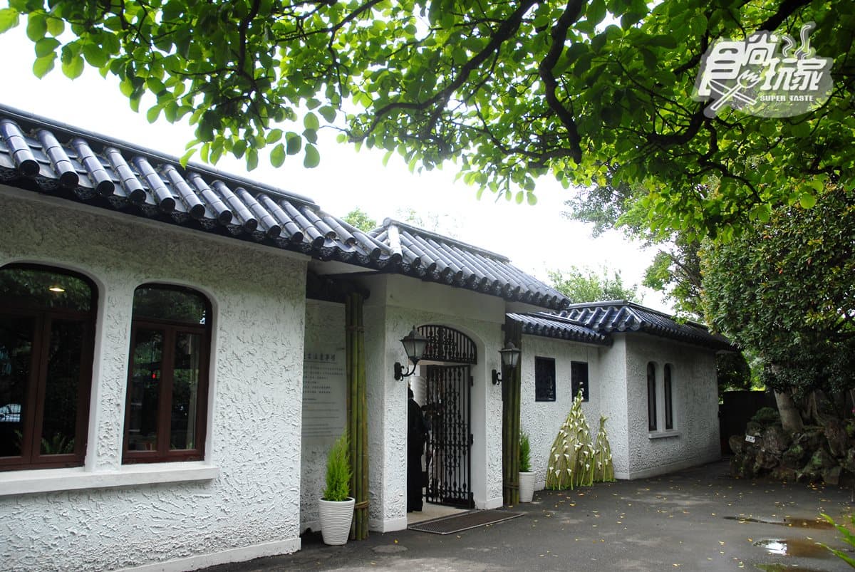 陽明山一窺美軍私密防空洞+順遊7亮點:機器人手沖咖啡、婚紗美拍地、農園免費喝地瓜湯 陽明山一窺美軍私密防空洞+順遊7亮點:機器人手沖咖啡、婚紗美拍地、農園免費喝地瓜湯