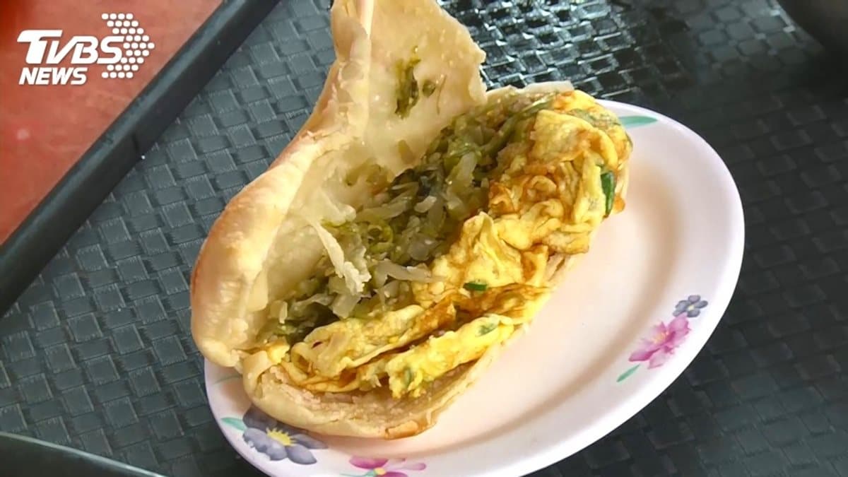 高雄人燒餅竟然夾這2種東西!正南部眷村FU的燒餅吃過沒?