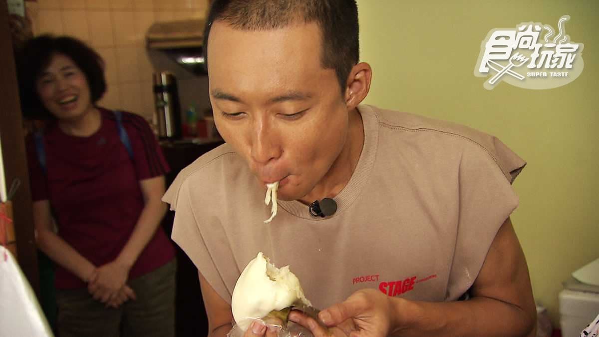 真材實料純手工就是好吃!客家古早味菜包、艾草粄 口感竟像起司牽絲 真材實料純手工就是好吃!客家古早味菜包、艾草粄 口感竟像起司牽絲