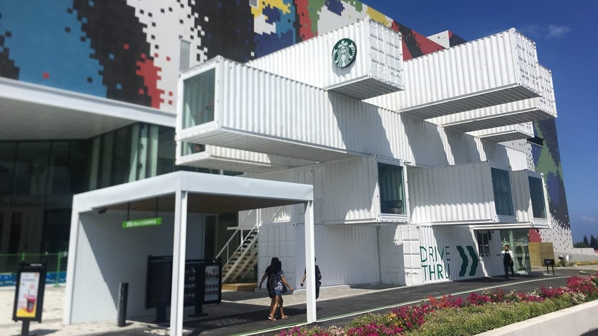 第一天現場直擊!全台首間「貨櫃屋星巴克」花蓮洄瀾門市開幕搶先看!