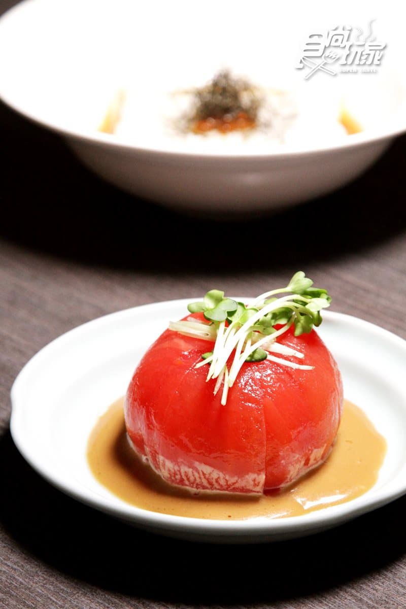 稻草燻魚、番茄水晶凍 「消失的名店」經典菜藏深夜食堂 稻草燻魚、番茄水晶凍 「消失的名店」經典菜藏深夜食堂