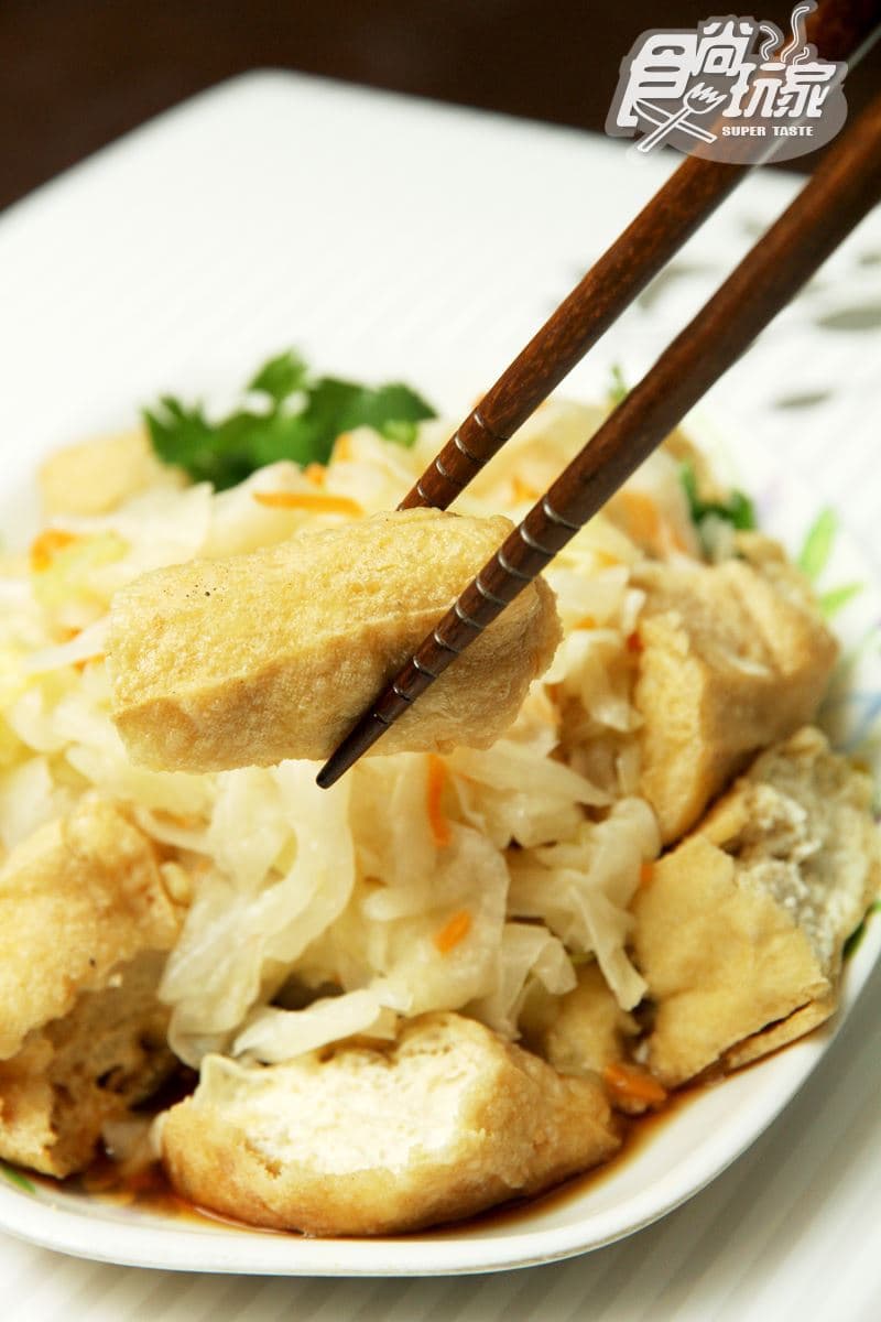 不只有豆干!大溪老街在地人推:80年碗粿、鵝湯切仔麵、麵輪素肉圓 不只有豆干!大溪老街在地人推:80年碗粿、鵝湯切仔麵、麵輪素肉圓