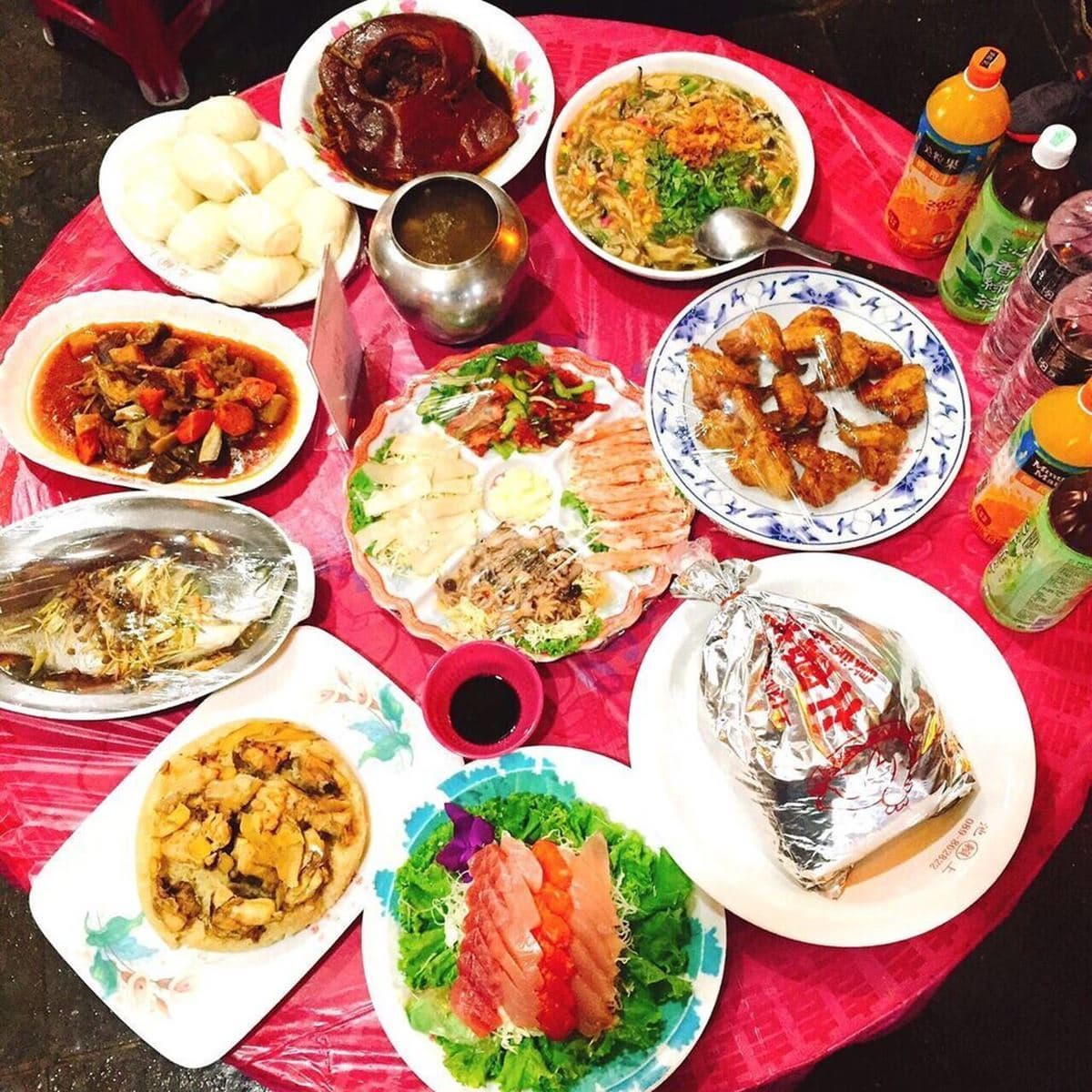 南部限定「夢想辦桌」超霸氣!爆量龍蝦,甜點每人送一桶家庭號「哈根達斯」 南部限定「夢想辦桌」超霸氣!爆量龍蝦,甜點每人送一桶家庭號「哈根達斯」