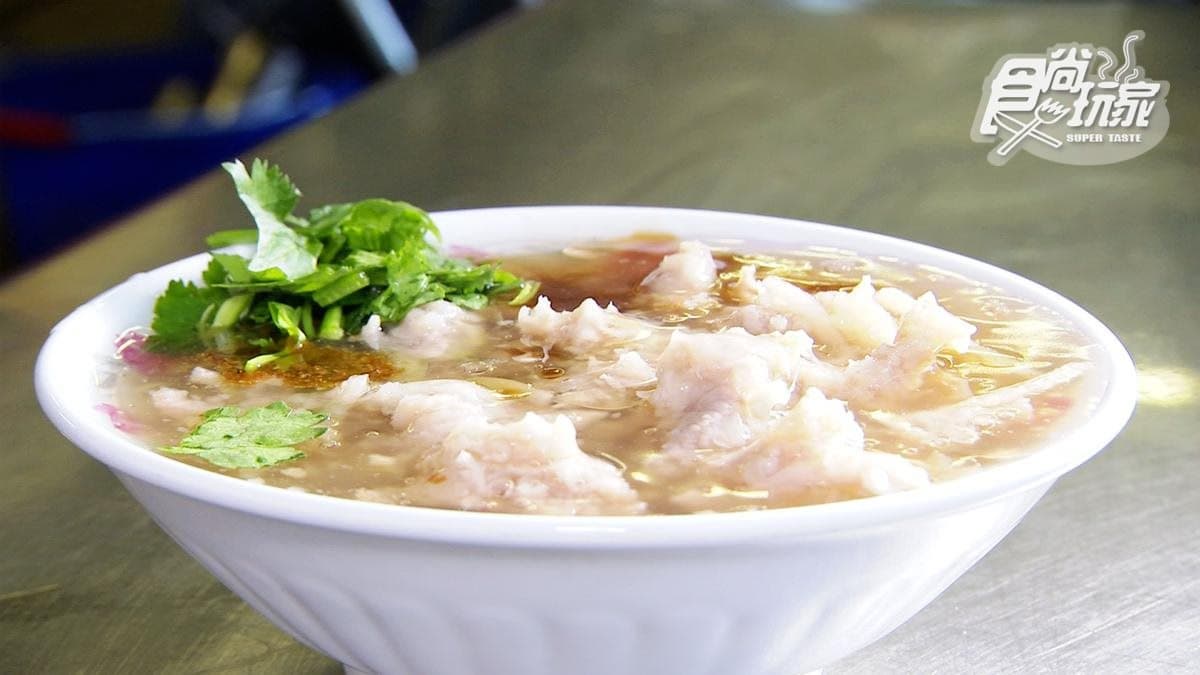 一天吃三餐也不膩!50年小吃店「肉羹湯」超大塊,「麻醬乾麵」香氣爆表 一天吃三餐也不膩!50年小吃店「肉羹湯」超大塊,「麻醬乾麵」香氣爆表