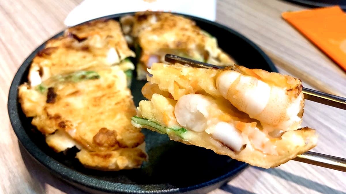 【新開店】超厚「海鮮煎餅」竟有2隻肥蝦!高CP韓式料理還推「特濃料多豆腐鍋」
