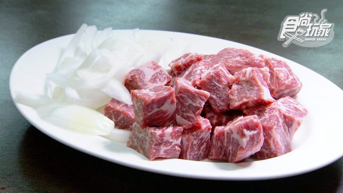 超厲害汕頭火鍋!可「客製化」肉片,連日本和牛也吃得到 超厲害汕頭火鍋!可「客製化」肉片,連日本和牛也吃得到