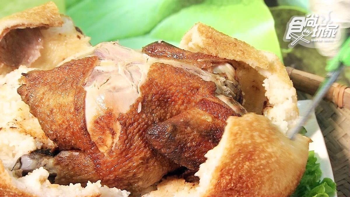 全台唯一越式桌菜!「雞迷路」飯糰包整隻雞,「海陸黃煎餅」像巨無霸蛋餃